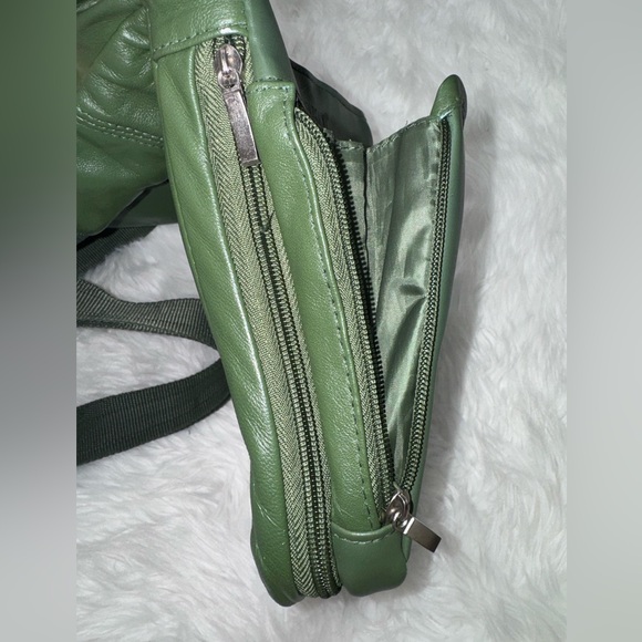 BUXTON Genuine Leather Crossbody Purse - Picture 7 of 8